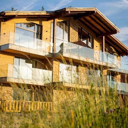 Hillhome Apartment & Sauna Dóval Kültér fotó