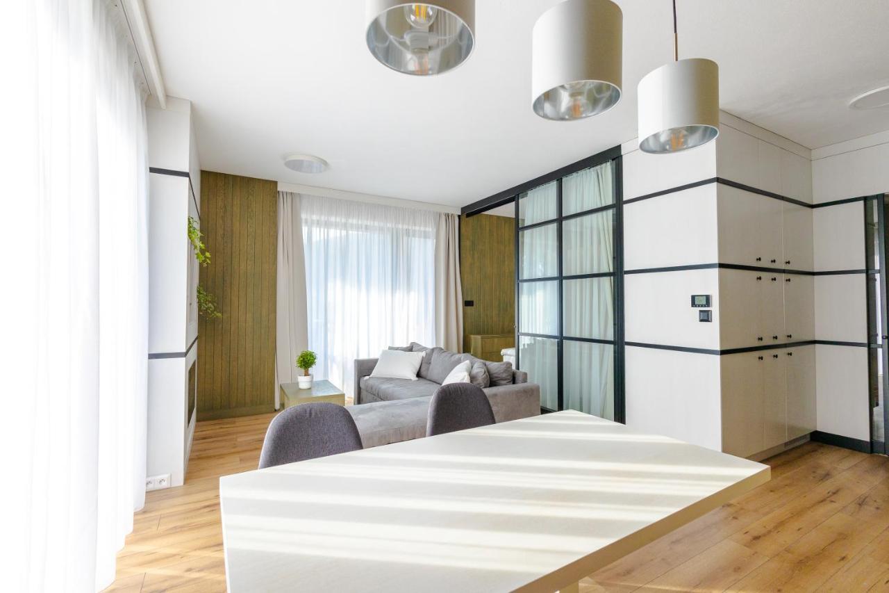Hillhome Apartment & Sauna Dóval Kültér fotó