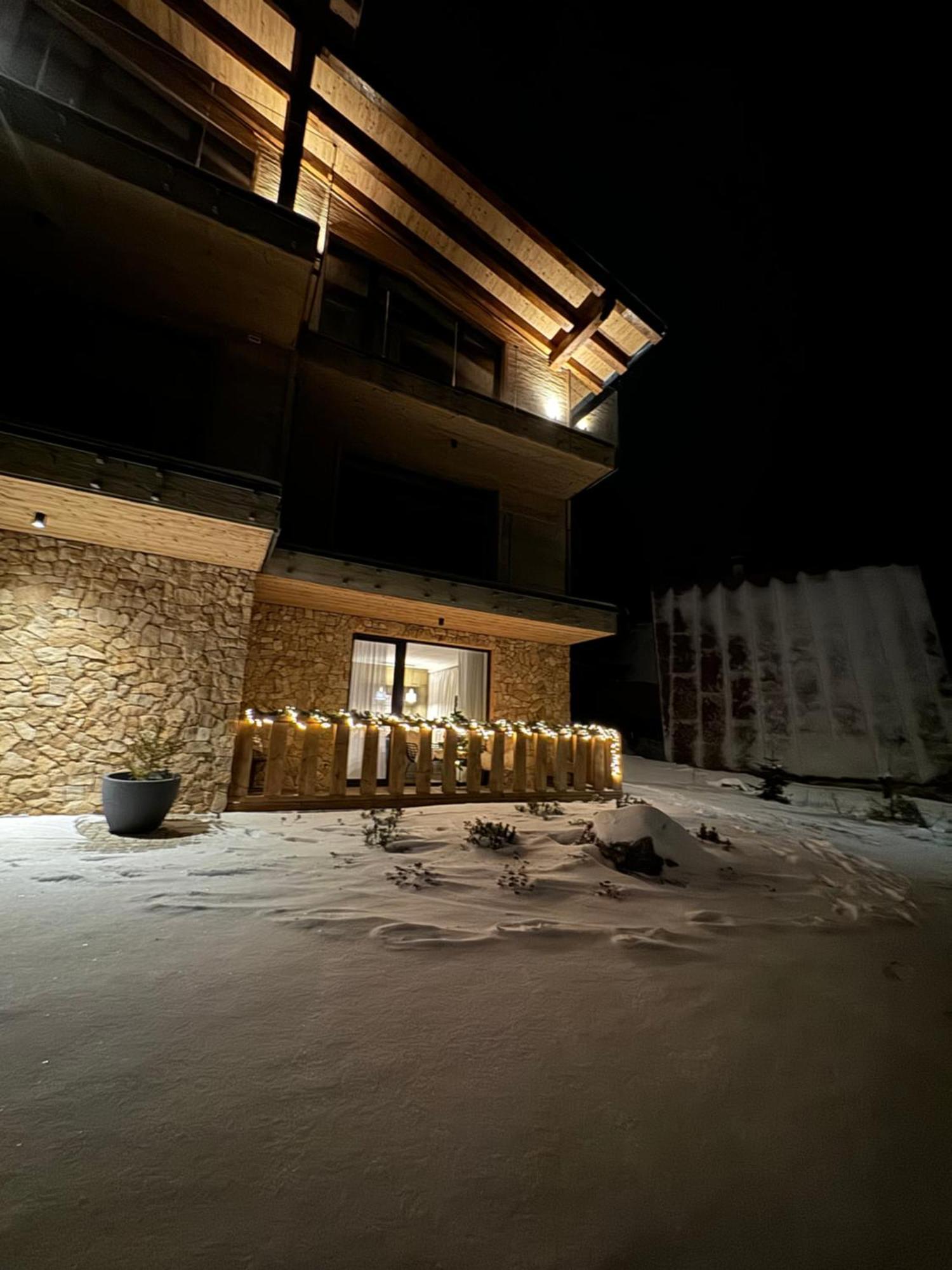 Hillhome Apartment & Sauna Dóval Kültér fotó